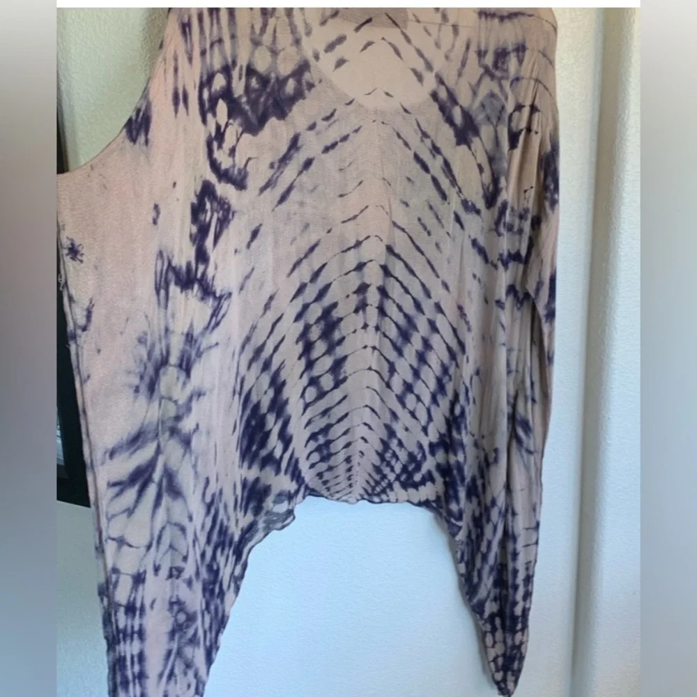 BLUE LIFE tunic Women's XS/S, tan with navy tie dye pattern; oversized. EUC